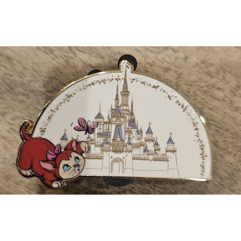 Disney D23 Expo 2026 DEC TWDC Castle Collection Dinah Mystery Pin